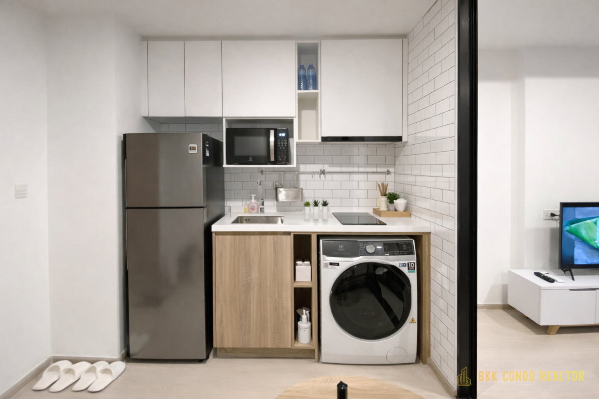 1-Bedroom Condo for Rent at Noble Ambience Sukhumvit 42 (27 sqm) — Ekkamai BTS