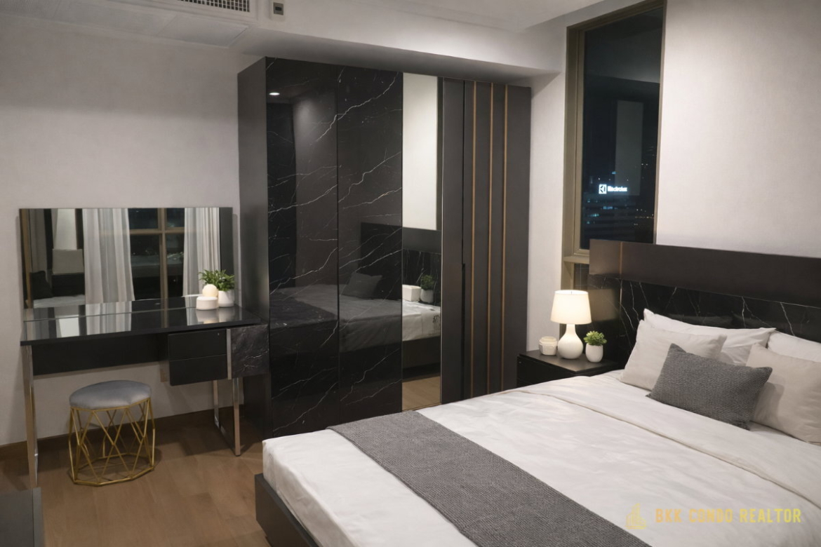 2-Bedroom Condo for Rent at Supalai Oriental Sukhumvit 39 (66 sqm) — Phrom Phong BTS