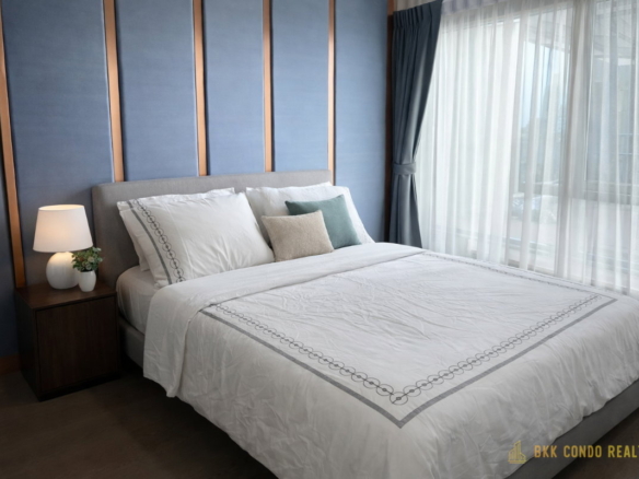 1-Bedroom Condo for Rent at The Crest Sukhumvit 34 (45 sqm) — Phrom Phong BTS