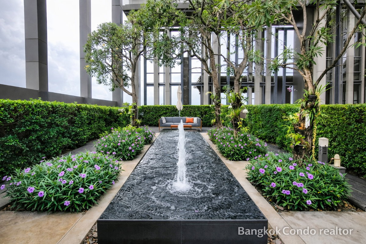 1-Bedroom Condo for Rent at The Crest Sukhumvit 34 (45 sqm) — Phrom Phong BTS