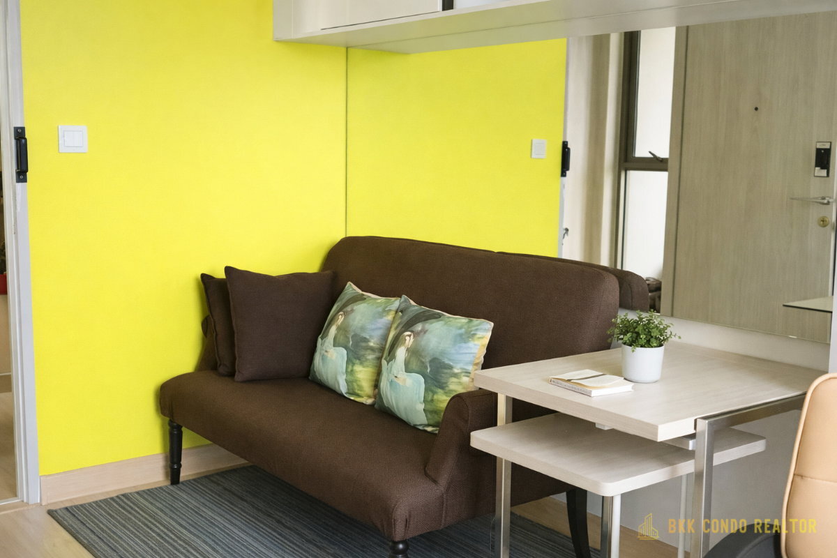 1-Bedroom Condo for Rent at IDEO Mobi Phayathai (21.5 sqm) — Phaya Thai BTS