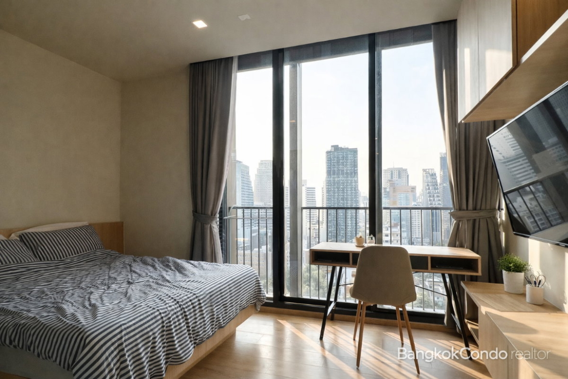 1-Bedroom Condo for Rent at Noble Around Sukhumvit 33 (28 sqm) — Phrom Phong BTS
