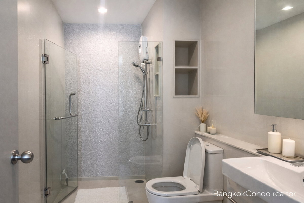 1-Bedroom Condo for Rent at Life Sukhumvit 62 (36 sqm) — Bang Chak BTS