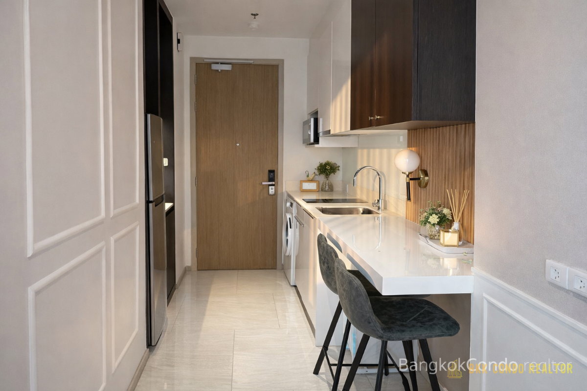 1-Bedroom Condo for Rent at Ashton Silom (36 sqm) — Surasak BTS