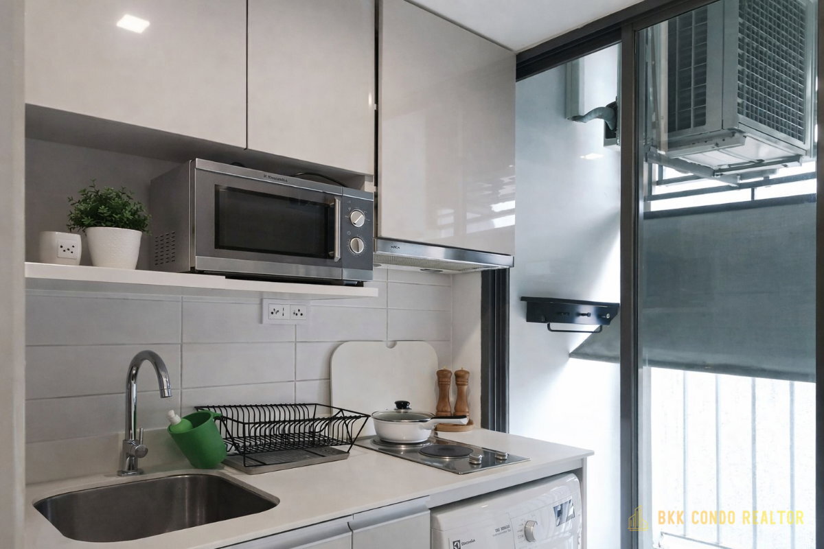 Studio Condo for Rent at IDEO Mobi Sukhumvit 81 (22 sqm) — On Nut BTS