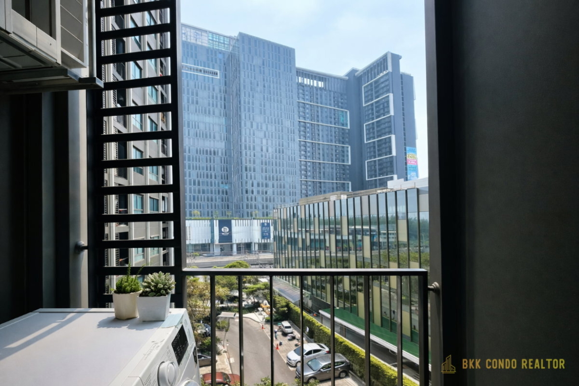 1-Bedroom Condo for Rent at Ideo New Rama 9 (26 sqm) — Rama 9 MRT
