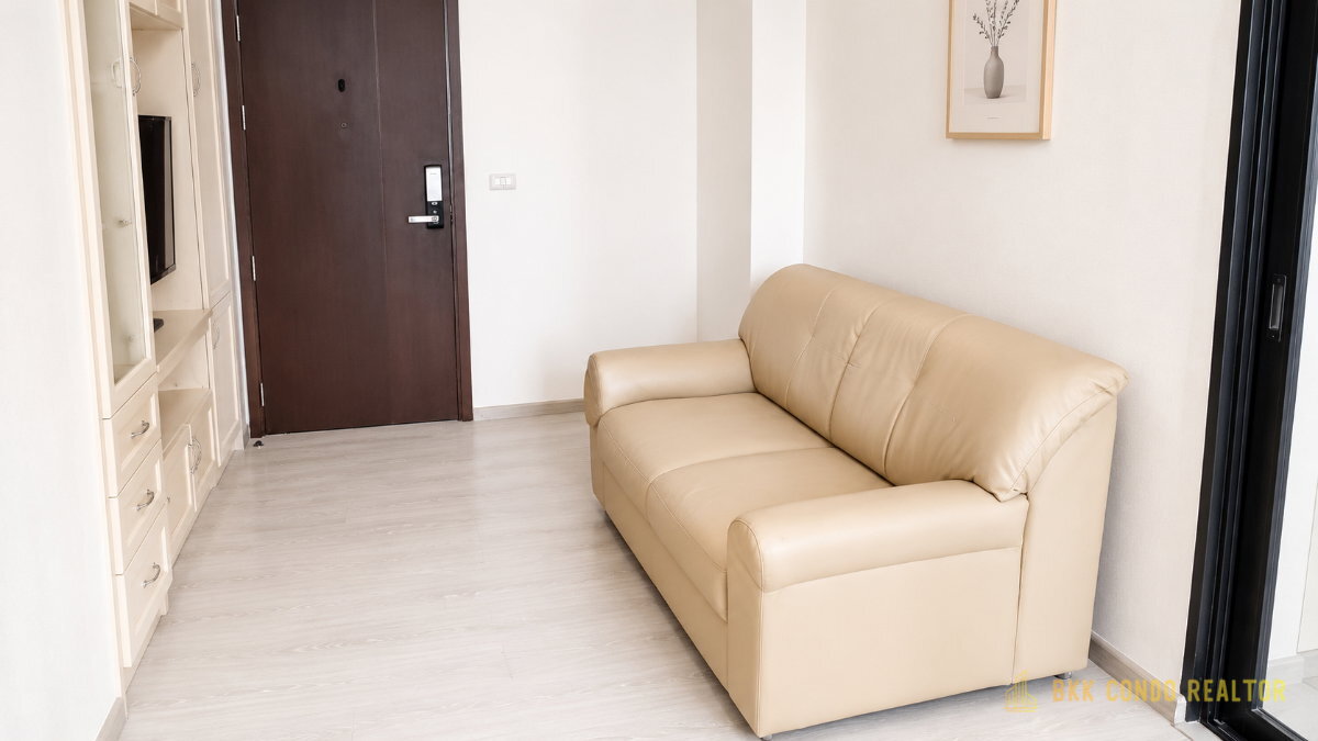 1-Bedroom Condo for Rent at Rhythm Asoke (31 sqm) — Asoke BTS