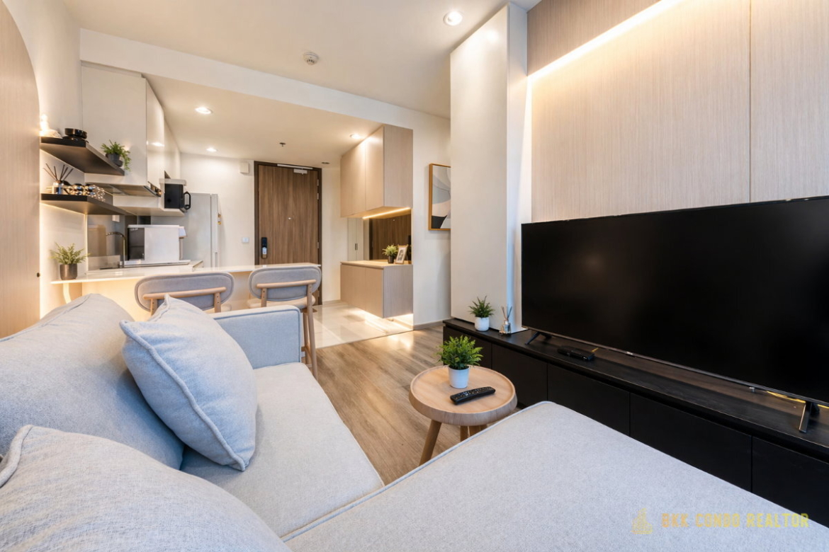 1-Bedroom Condo for Rent at IDEO Mobi Sukhumvit 66 (54 sqm) — Udom Suk BTS