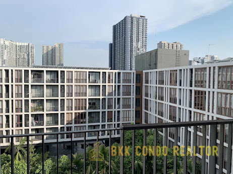 1-Bedroom Condo for Rent at Hasu Haus (40 sqm) — On Nut BTS