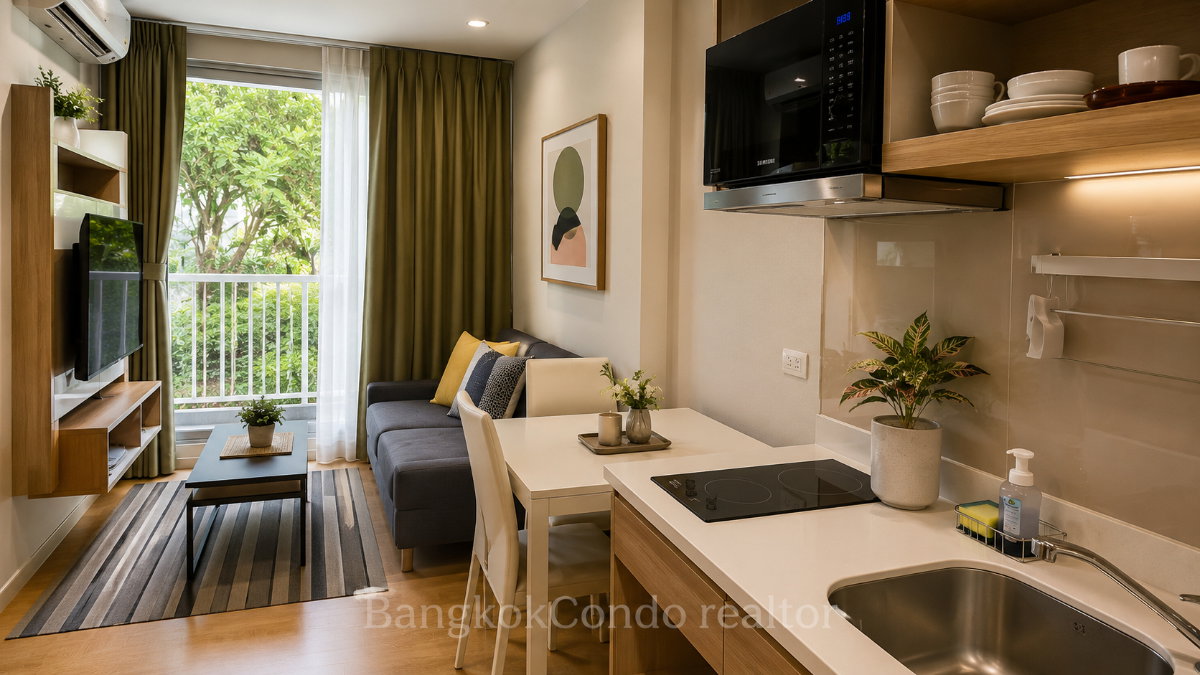 1-Bedroom Condo for Rent at Rhythm Sukhumvit 50 (35 sqm) — On Nut BTS
