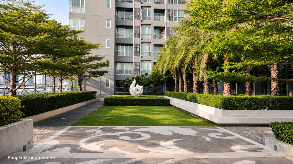 1-Bedroom Condo for Rent at Rhythm Sukhumvit 50 (35 sqm) — On Nut BTS