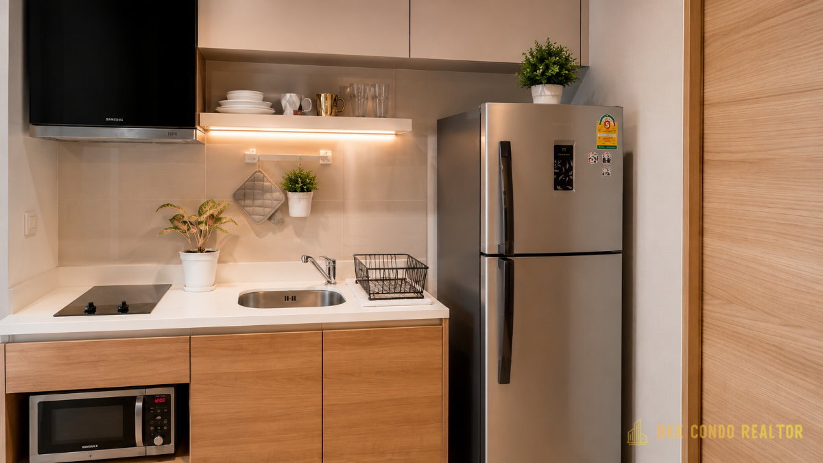 1-Bedroom Condo for Rent at Rhythm Sukhumvit 50 (35 sqm) — On Nut BTS