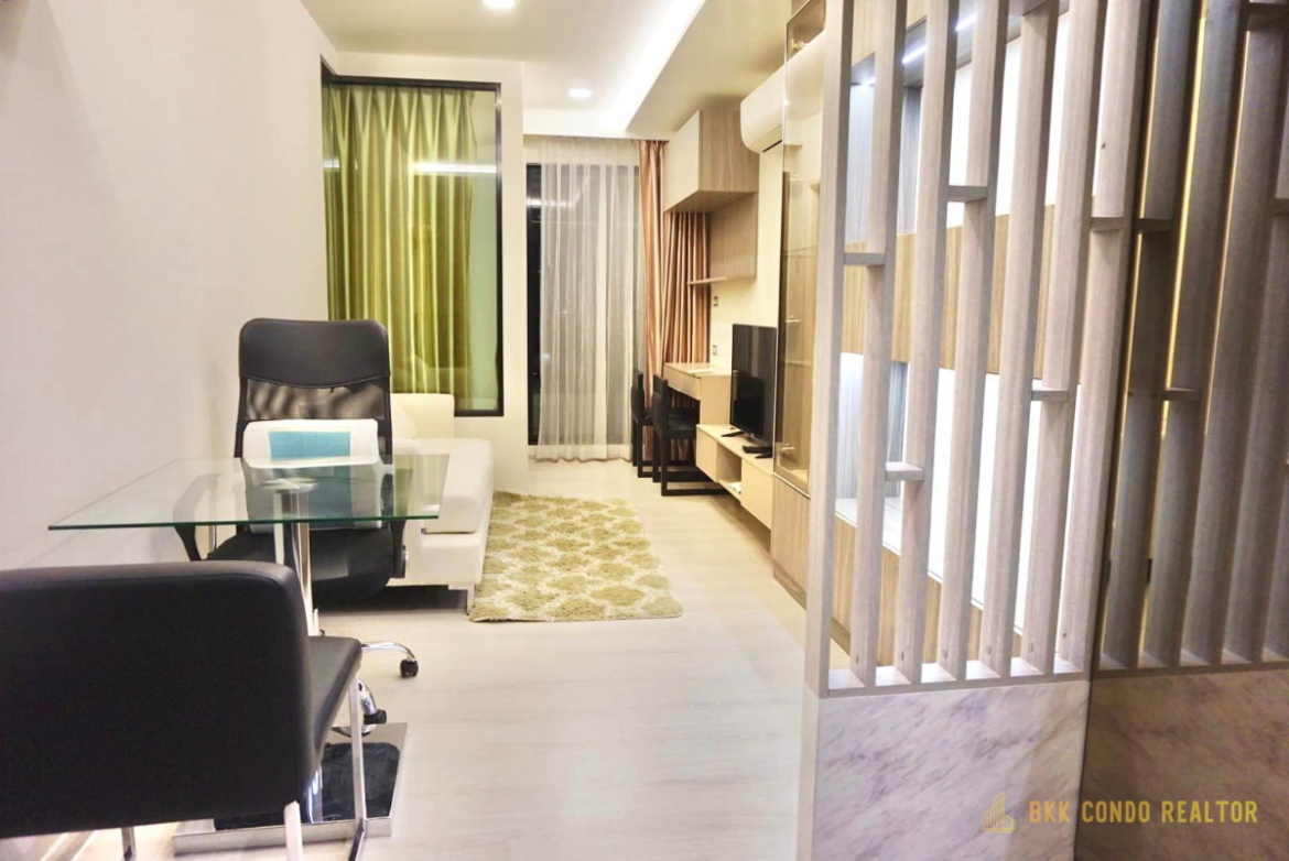 1-Bedroom Condo for Rent at Vtara Sukhumvit 36 (35 sqm) — Thong Lo BTS