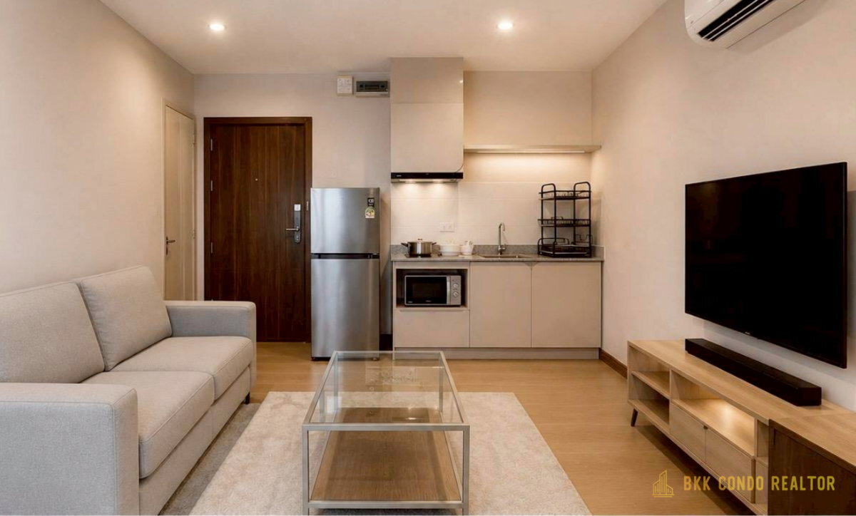 1-Bedroom Condo for Rent at The Base Sukhumvit 77 (35 sqm) — On Nut BTS