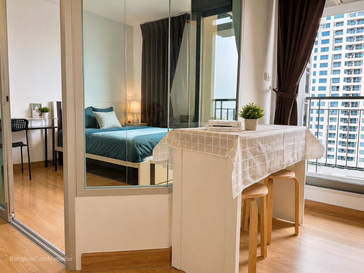 1-Bedroom Condo for Rent at Aspire Rama 4 (28 sqm) — Phra Khanong BTS