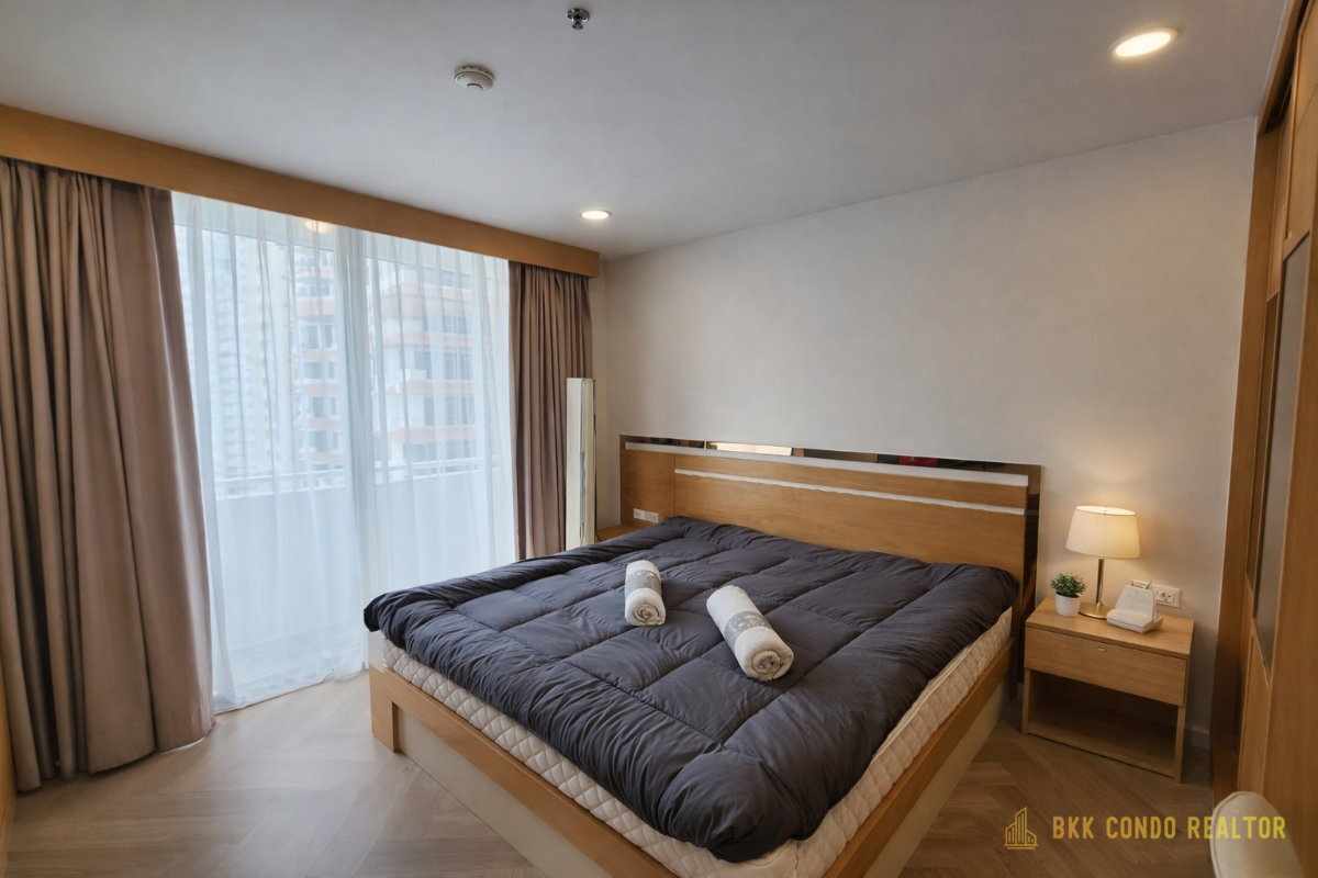 2-Bedroom Condo for Rent at Asoke Place (80 sqm) — Asoke BTS