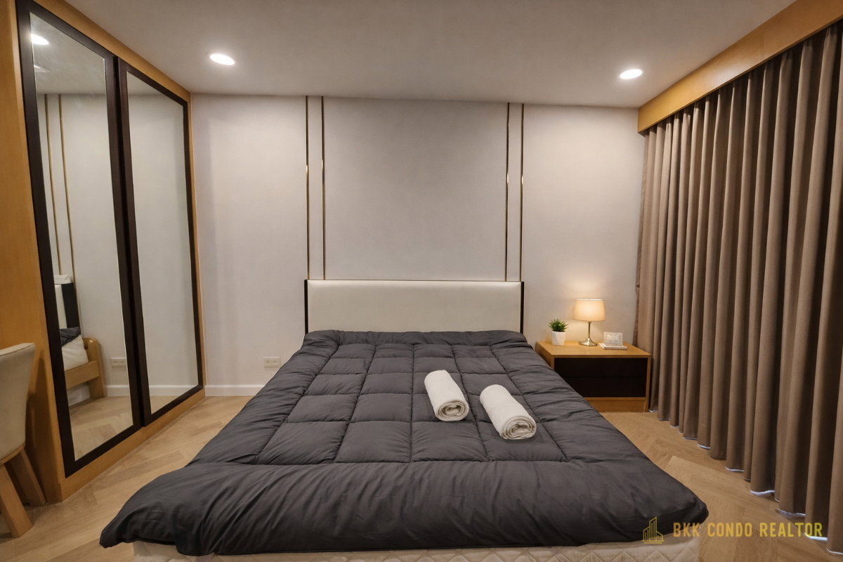 2-Bedroom Condo for Rent at Asoke Place (80 sqm) — Asoke BTS