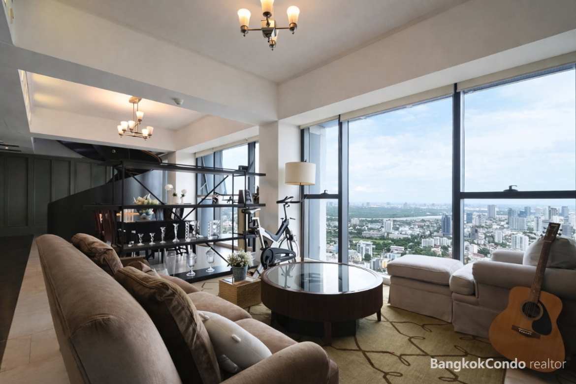 Duplex 4-Bedroom Condo for Rent at The Met Sathorn (366 sqm) — Chong Nonsi BTS