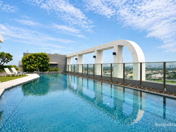 1-Bedroom Condo for Rent at Aspire Sukhumvit 48 (32.5 sqm) — On Nut BTS