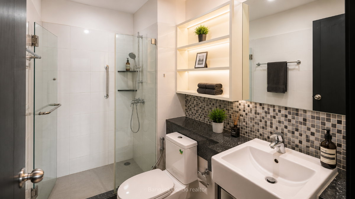 a05383-06 1-Bedroom Condo for Rent at Diamond Sukhumvit (35 sqm) — On Nut BTS