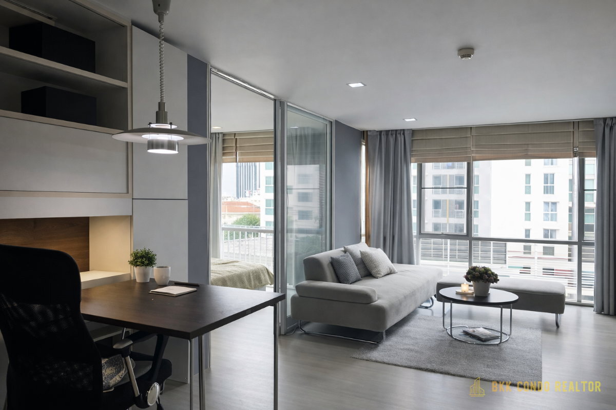1-Bedroom Condo for Rent at The Room Sukhumvit 64 (43 sqm) — Bang Chak BTS