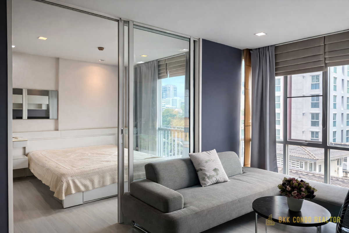 1-Bedroom Condo for Rent at The Room Sukhumvit 64 (43 sqm) — Bang Chak BTS