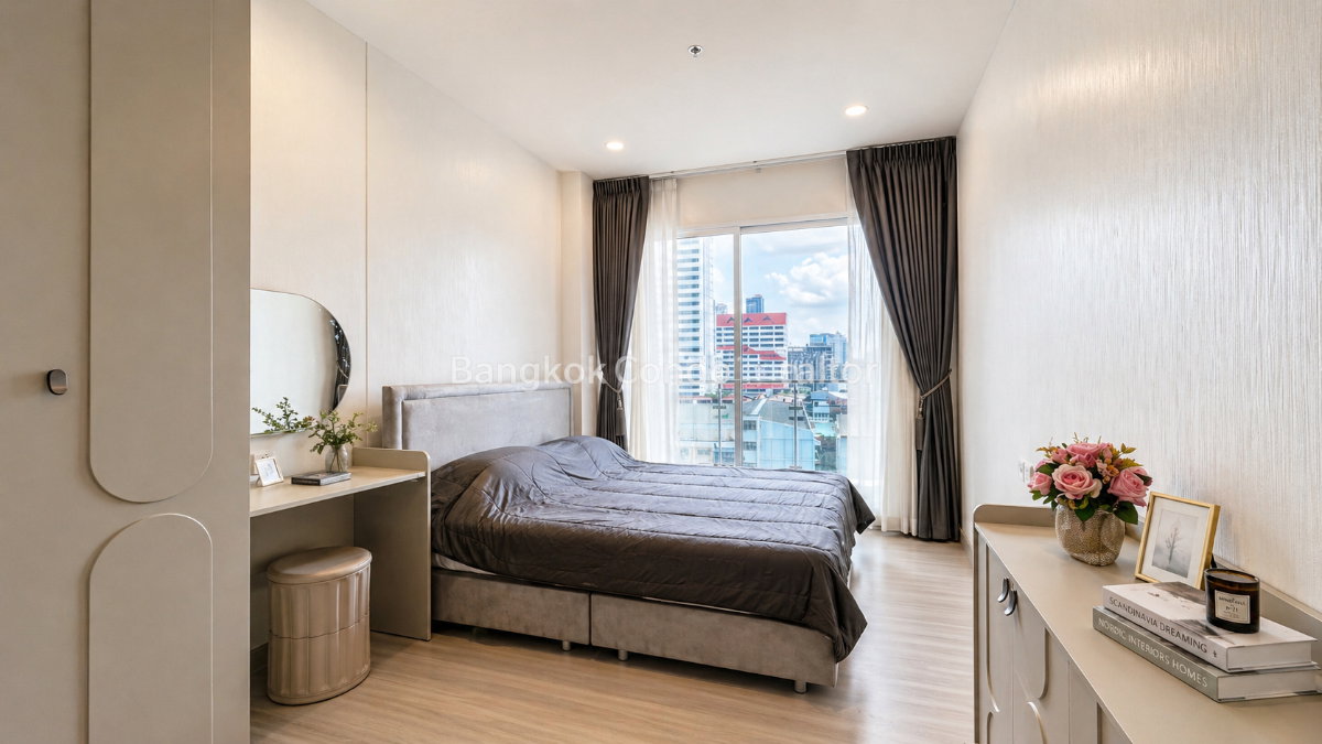 1-Bedroom Condo for Rent at Supalai Premier Si Phraya – Samyan (52 sqm) — Sam Yan MRT