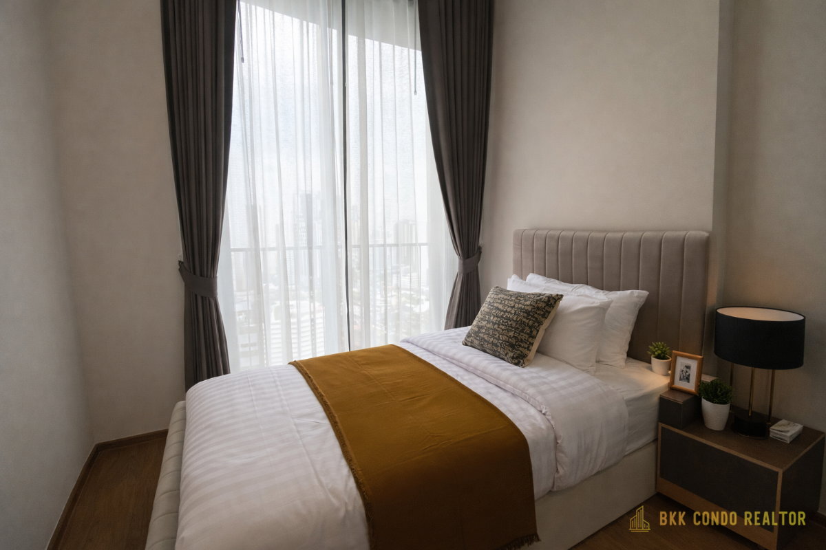 2-Bedroom Condo for Rent at Noble BE 33 (52 sqm) — Phrom Phong BTS
