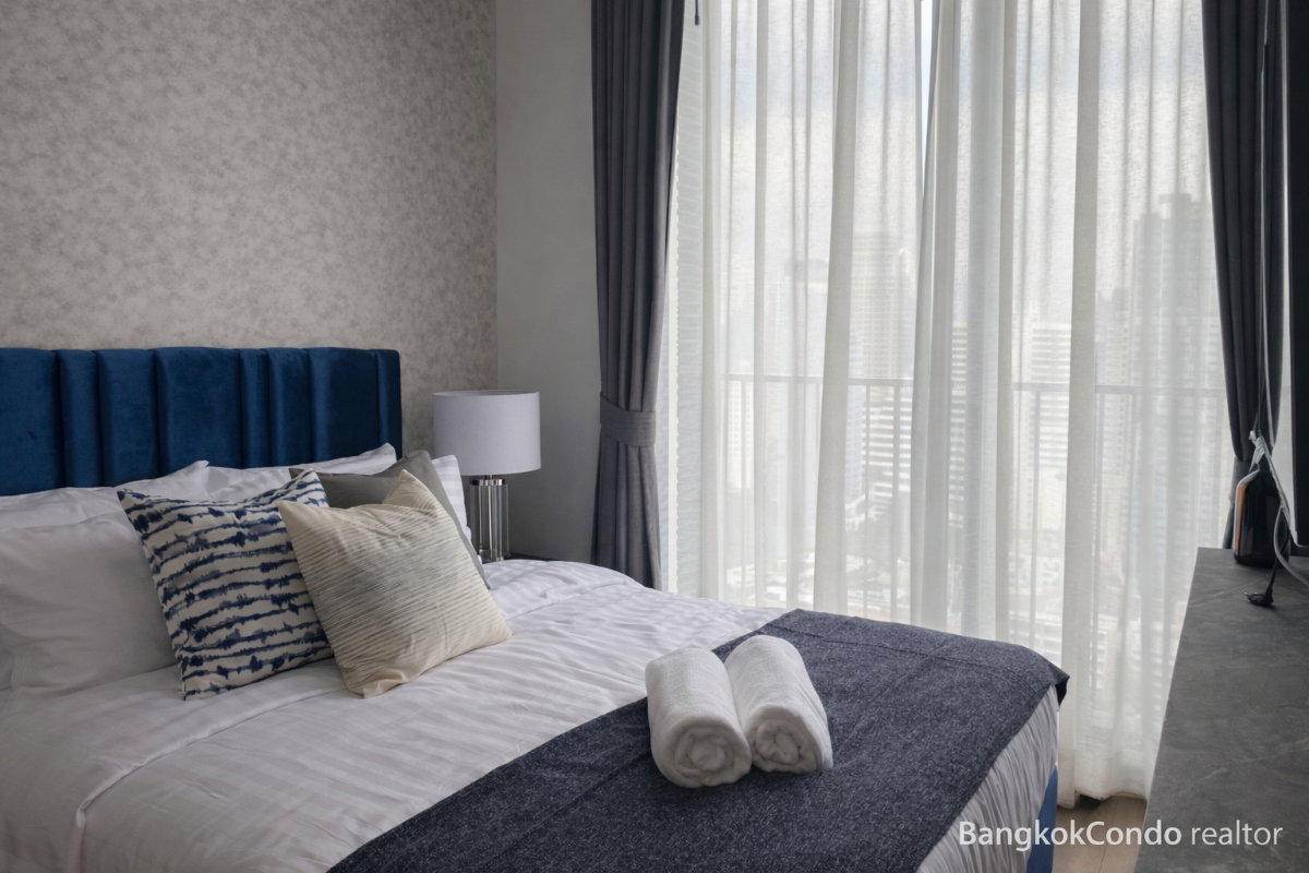 2-Bedroom Condo for Rent at Noble BE 33 (52 sqm) — Phrom Phong BTS