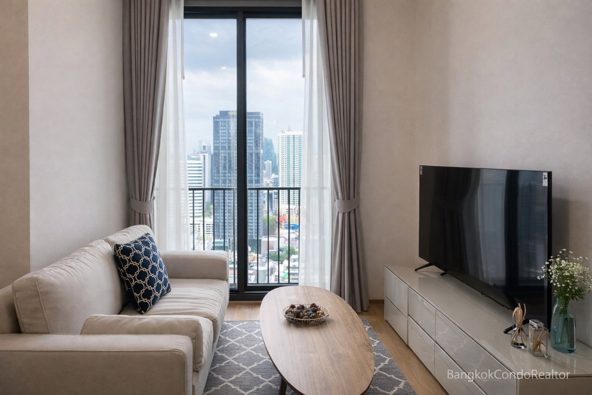 2-Bedroom Condo for Rent at Noble BE 33 (52 sqm) — Phrom Phong BTS