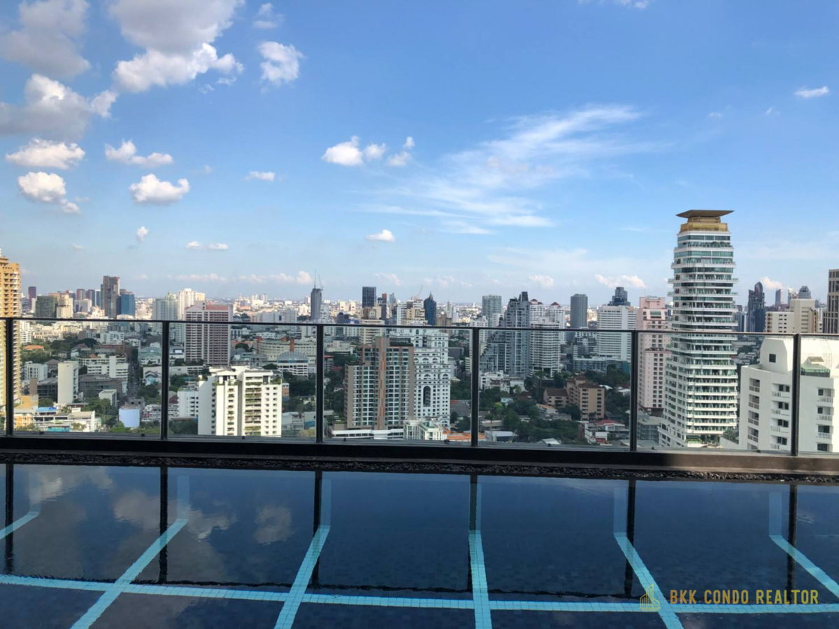 2-Bedroom Condo for Rent at Noble BE 33 (52 sqm) — Phrom Phong BTS