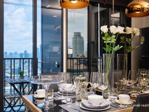 1-Bedroom Condo for Rent at The Base Park East Sukhumvit 77 (31 sqm) — On Nut BTS