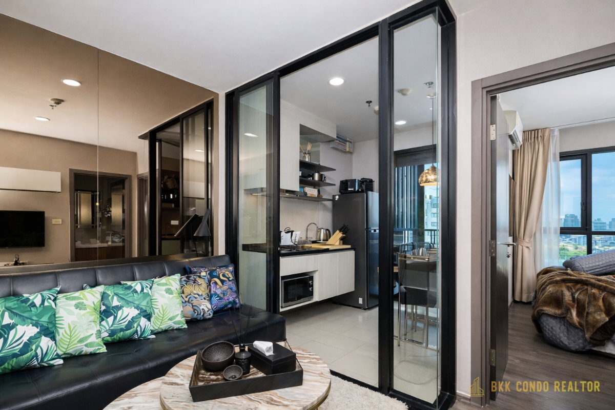 1-Bedroom Condo for Rent at The Base Park East Sukhumvit 77 (31 sqm) — On Nut BTS