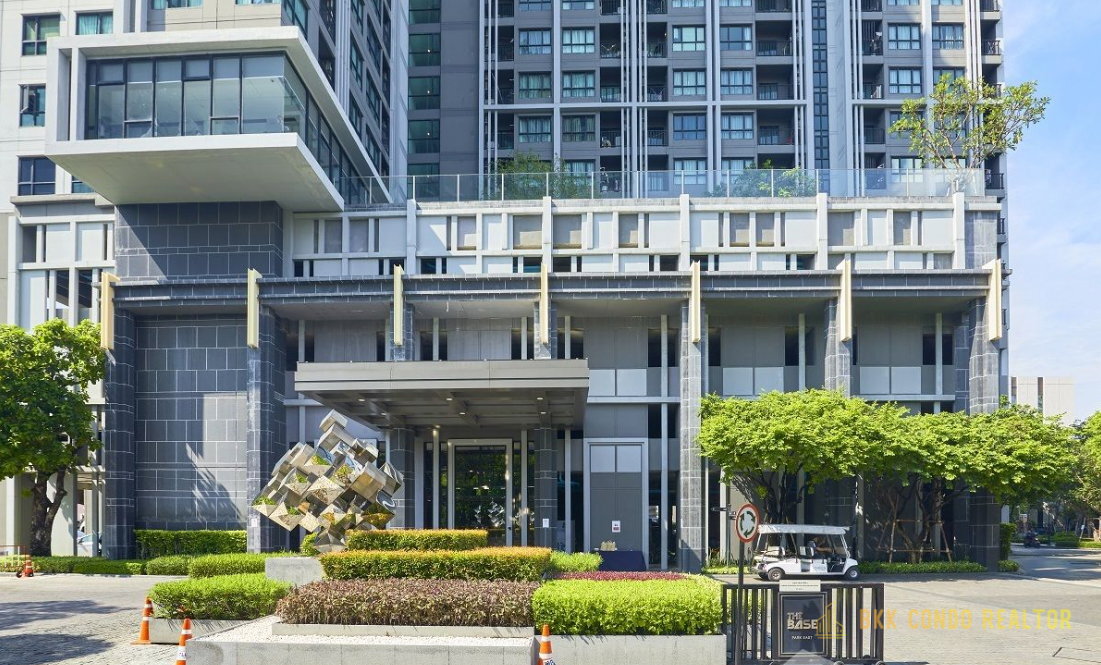1-Bedroom Condo for Rent at The Base Park East Sukhumvit 77 (31 sqm) — On Nut BTS