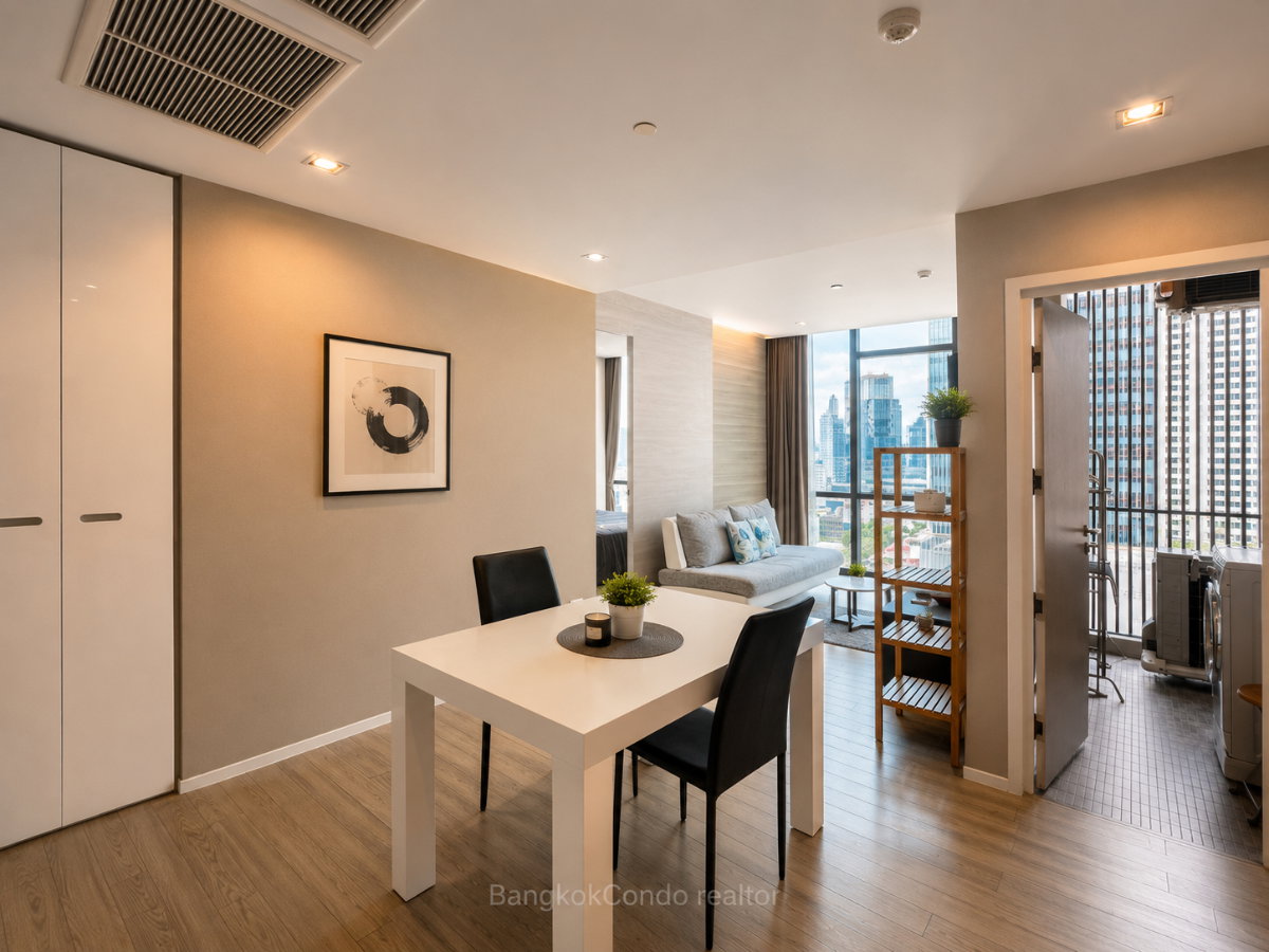 a06769-02 1-Bedroom Condo for Rent at The Room Sukhumvit 21 (52 sqm) — Asoke BTS