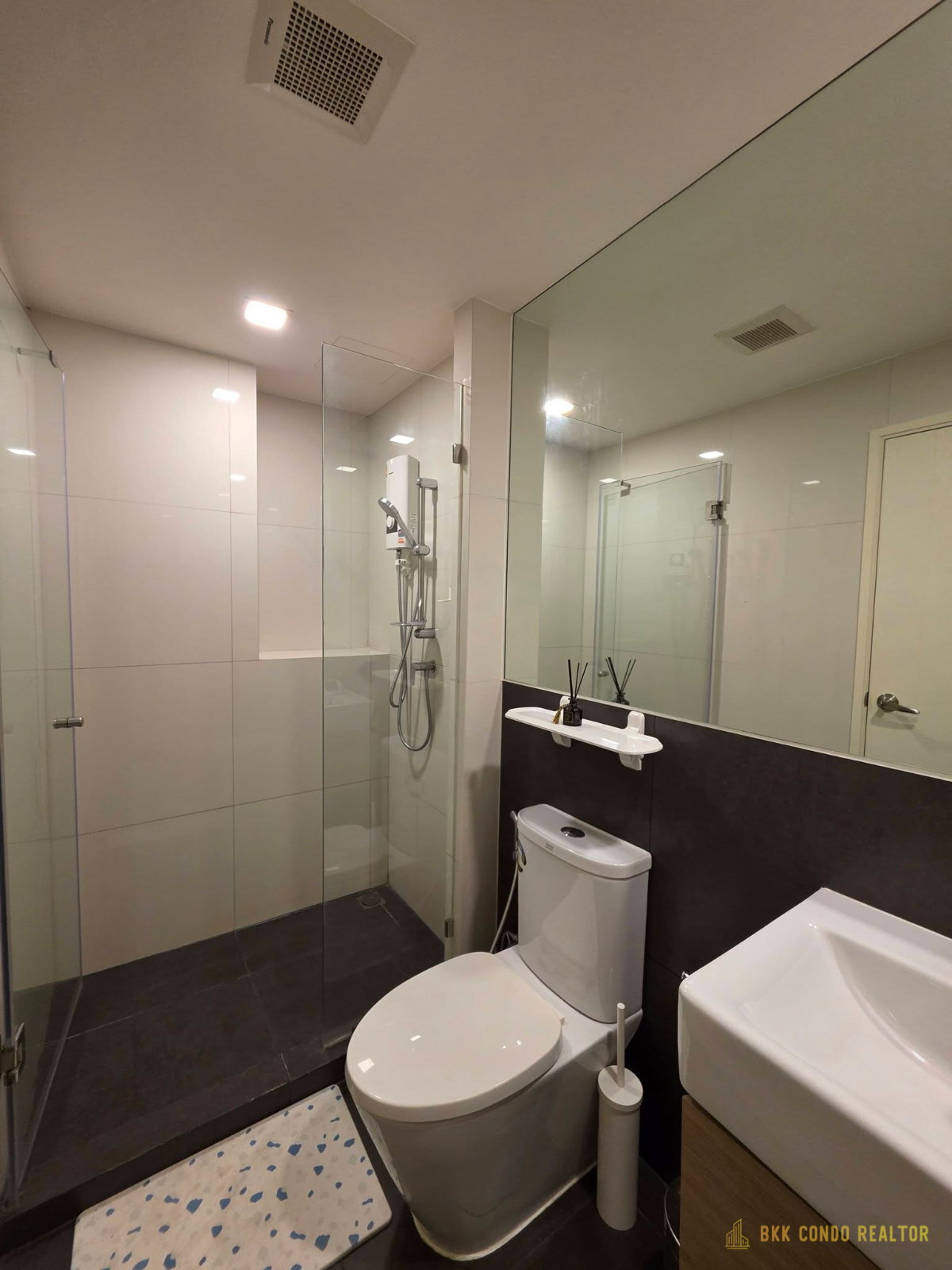 Pool Access 1-Bedroom Condo for Rent at Chambers On Nut Station (37 sqm) — On Nut BTS