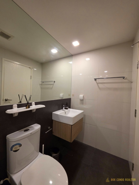 Pool Access 1-Bedroom Condo for Rent at Chambers On Nut Station (37 sqm) — On Nut BTS
