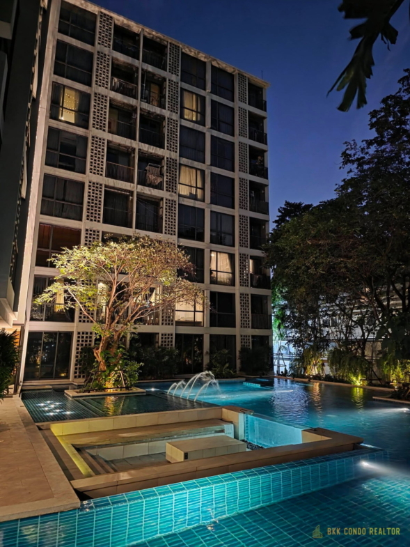 Pool Access 1-Bedroom Condo for Rent at Chambers On Nut Station (37 sqm) — On Nut BTS