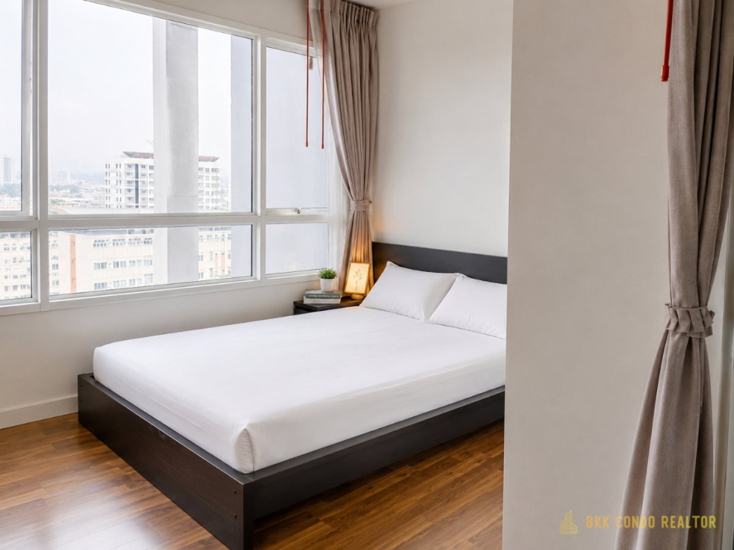 1-Bedroom Condo for Rent at The Bloom Sukhumvit 71 (35 sqm) — Phra Khanong BTS