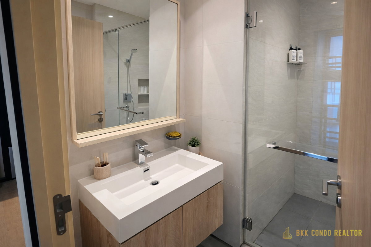 1-Bedroom Condo for Rent at Maru Ekkamai 2 (30 sqm) — Ekkamai BTS