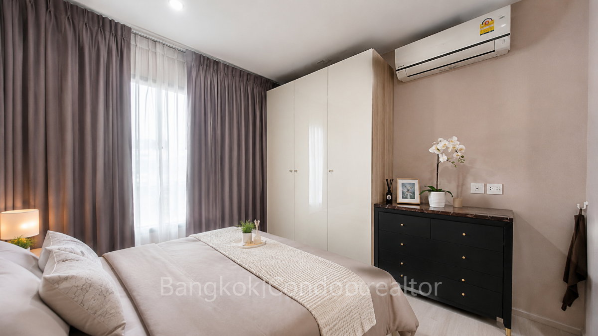 1-Bedroom Condo for Rent at Life Asoke (30 sqm) — Asoke MRT / Phetchaburi MRT