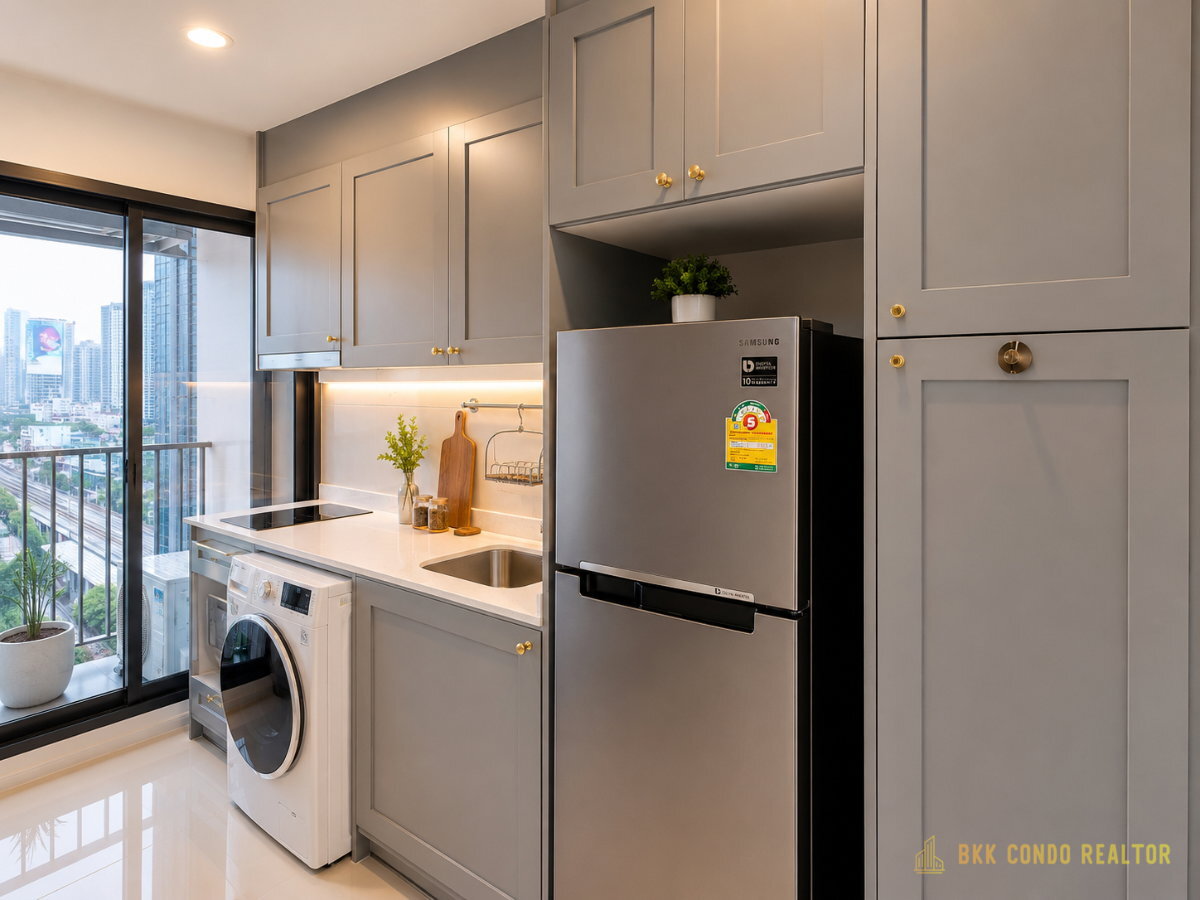 1-Bedroom Condo for Rent at Life Asoke (30 sqm) — Asoke MRT / Phetchaburi MRT