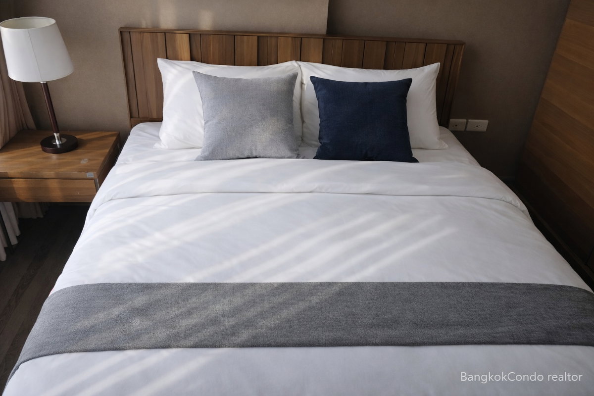 1-Bedroom Condo for Rent at The Base Park East Sukhumvit 77 (31 sqm) — On Nut BTS