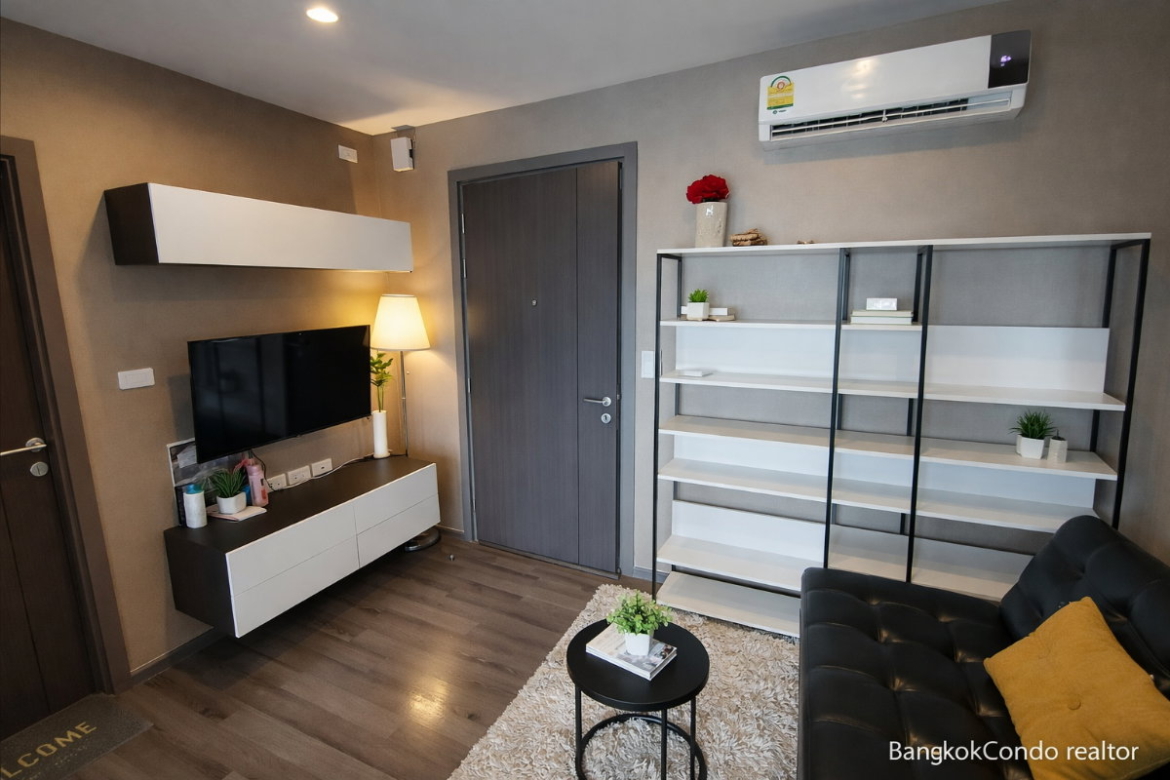 1-Bedroom Condo for Rent at The Base Park East Sukhumvit 77 (31 sqm) — On Nut BTS