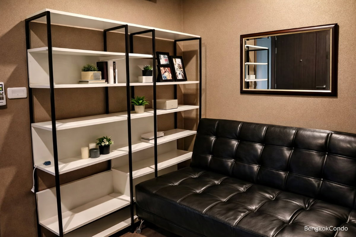 1-Bedroom Condo for Rent at The Base Park East Sukhumvit 77 (31 sqm) — On Nut BTS