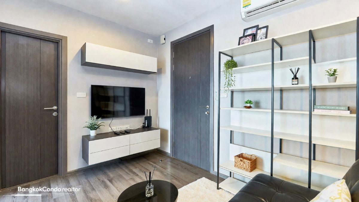 1-Bedroom Condo for Rent at The Base Park East Sukhumvit 77 (31 sqm) — On Nut BTS