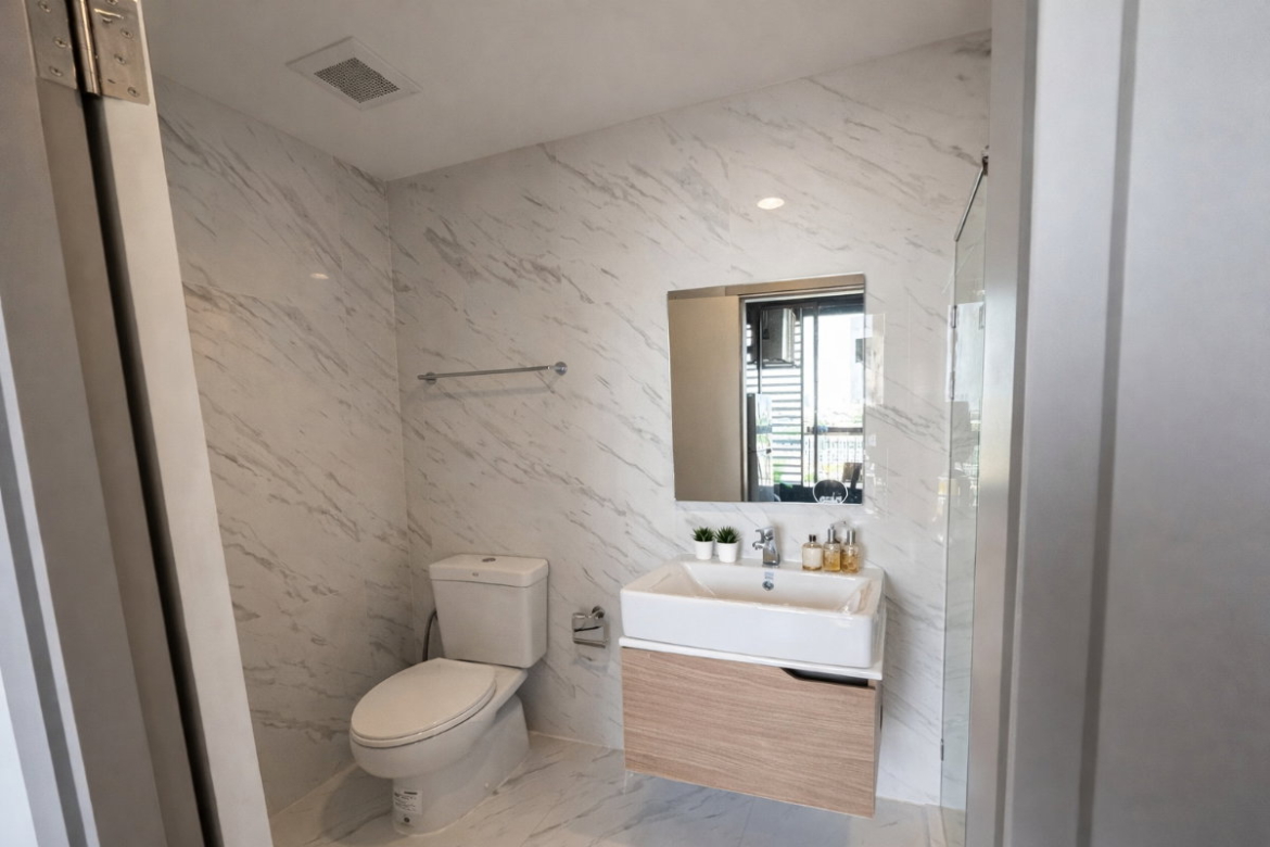 1-Bedroom Condo for Rent at IDEO Mobi Sukhumvit Eastpoint (27 sqm) — Bang Chak BTS