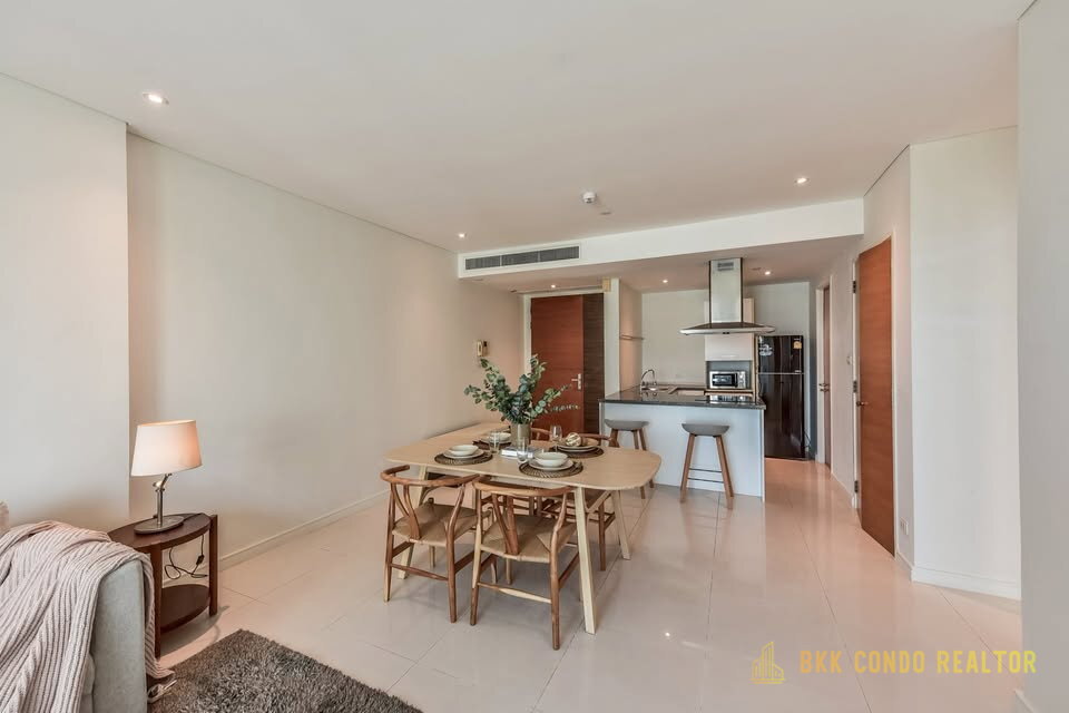 2-Bedroom Condo for Rent at Fullerton (95 sqm) — Ekkamai BTS