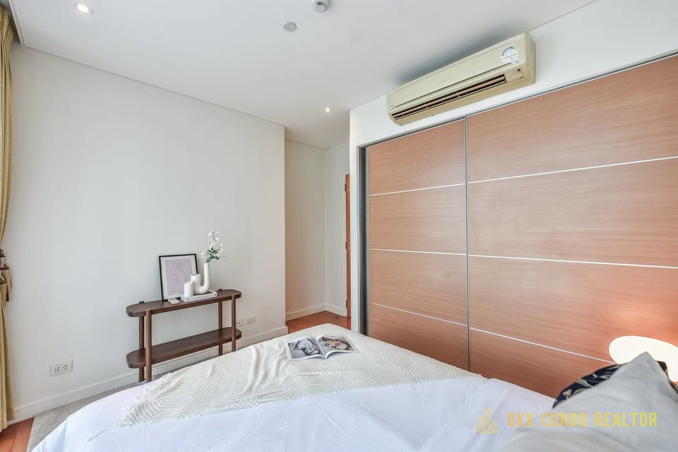2-Bedroom Condo for Rent at Fullerton (95 sqm) — Ekkamai BTS