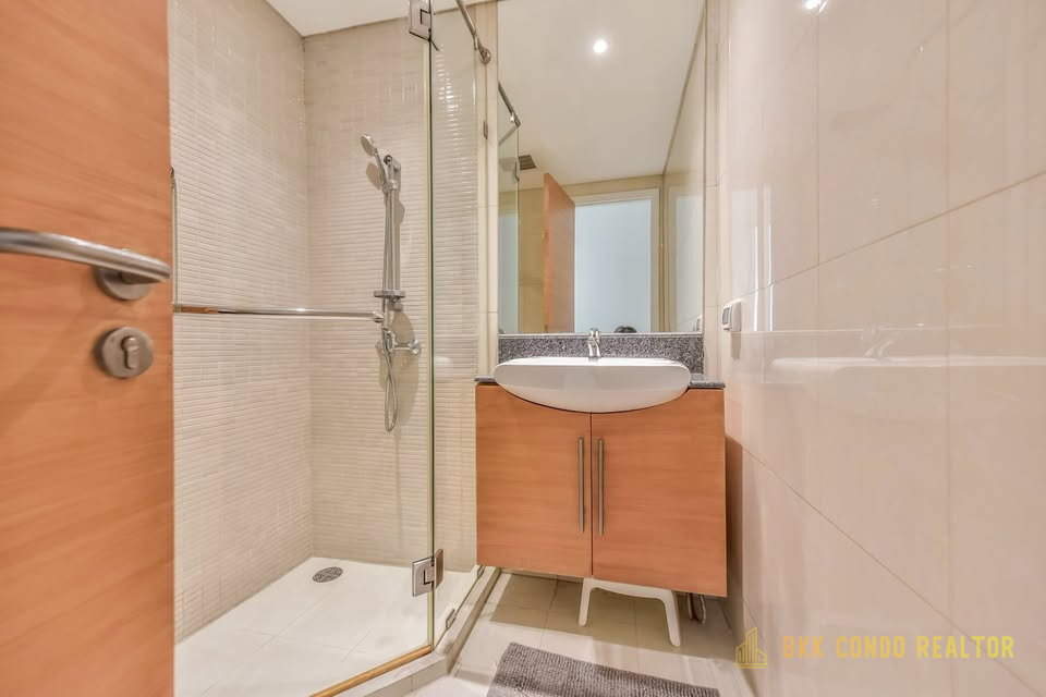 2-Bedroom Condo for Rent at Fullerton (95 sqm) — Ekkamai BTS